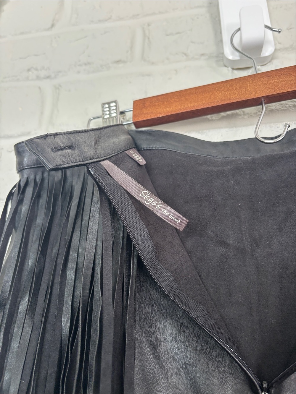 Black Fringe Faux Leather Skirt - Women - Picture 5 of 6